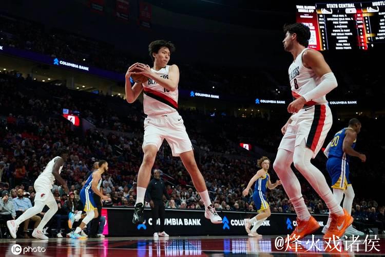 杨瀚森缺阵布伦森砍下26分 尼克斯击败开拓者终结其5连胜